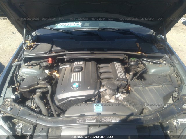 Photo 9 VIN: WBAPK5C59AA651780 - BMW 3 