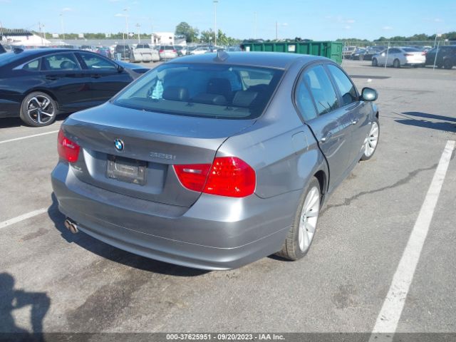 Photo 2 VIN: WBAPK5C59BA661372 - BMW 328I 