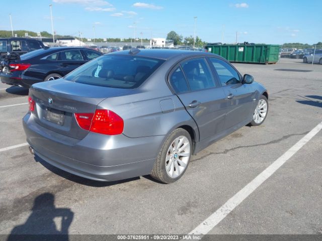 Photo 3 VIN: WBAPK5C59BA661372 - BMW 328I 