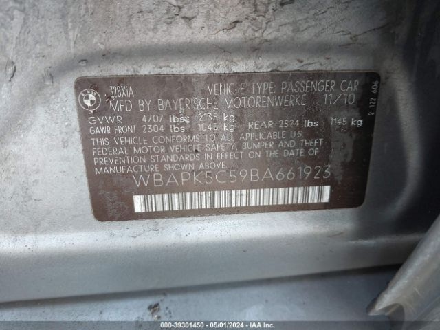 Photo 8 VIN: WBAPK5C59BA661923 - BMW 328I 