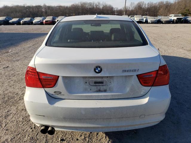 Photo 5 VIN: WBAPK5C59BA994851 - BMW 3 SERIES 