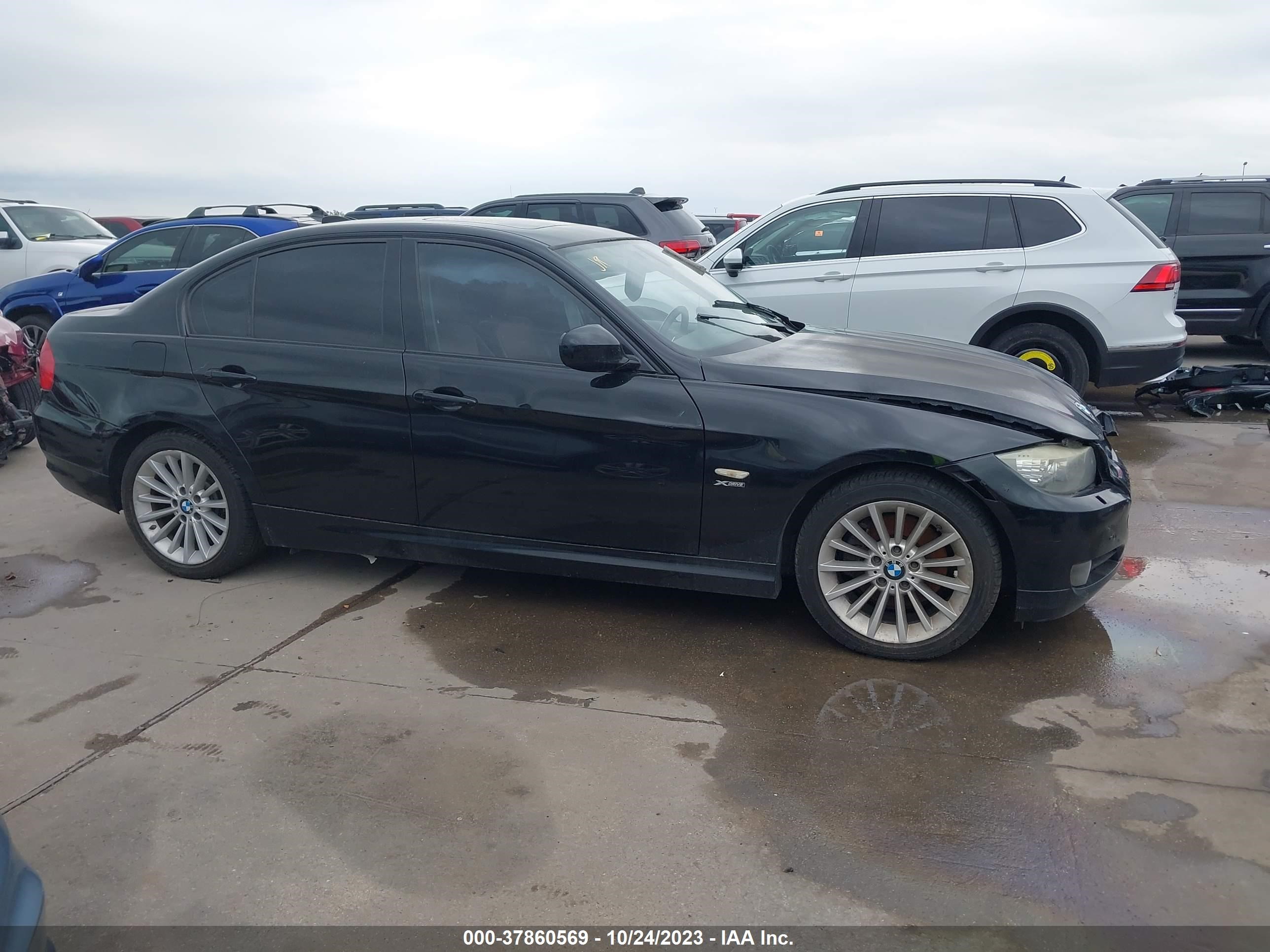 Photo 12 VIN: WBAPK5C59BF122205 - BMW 3ER 