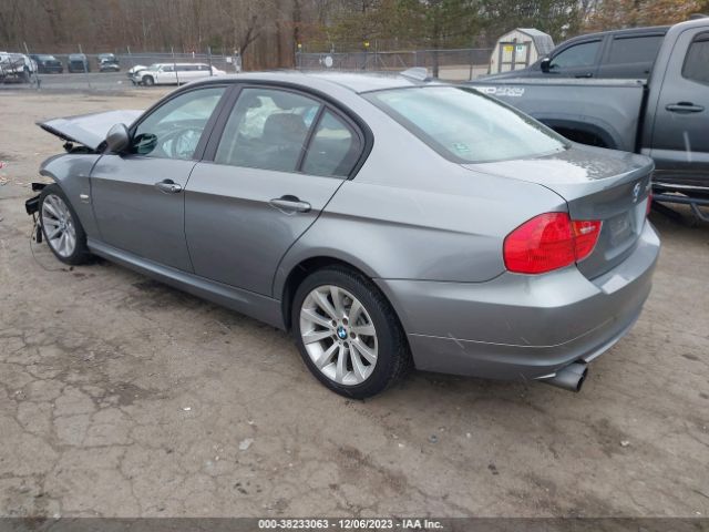 Photo 2 VIN: WBAPK5C59BF122897 - BMW 328I 