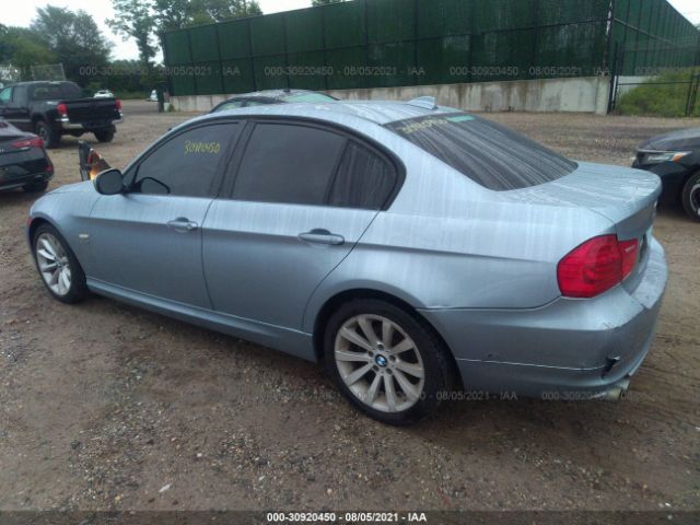 Photo 2 VIN: WBAPK5C59BF126366 - BMW 3 