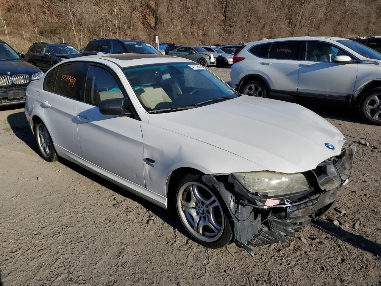 Photo 3 VIN: WBAPK5C5XAA646815 - BMW 3ER 