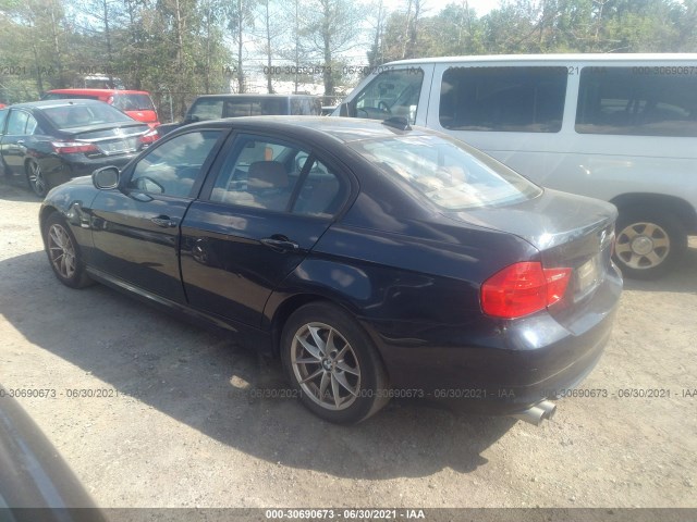 Photo 2 VIN: WBAPK5C5XAA647205 - BMW 3 