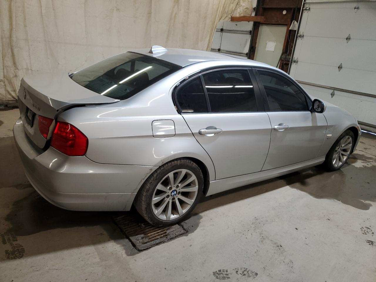 Photo 2 VIN: WBAPK5C5XBA655144 - BMW 3ER 