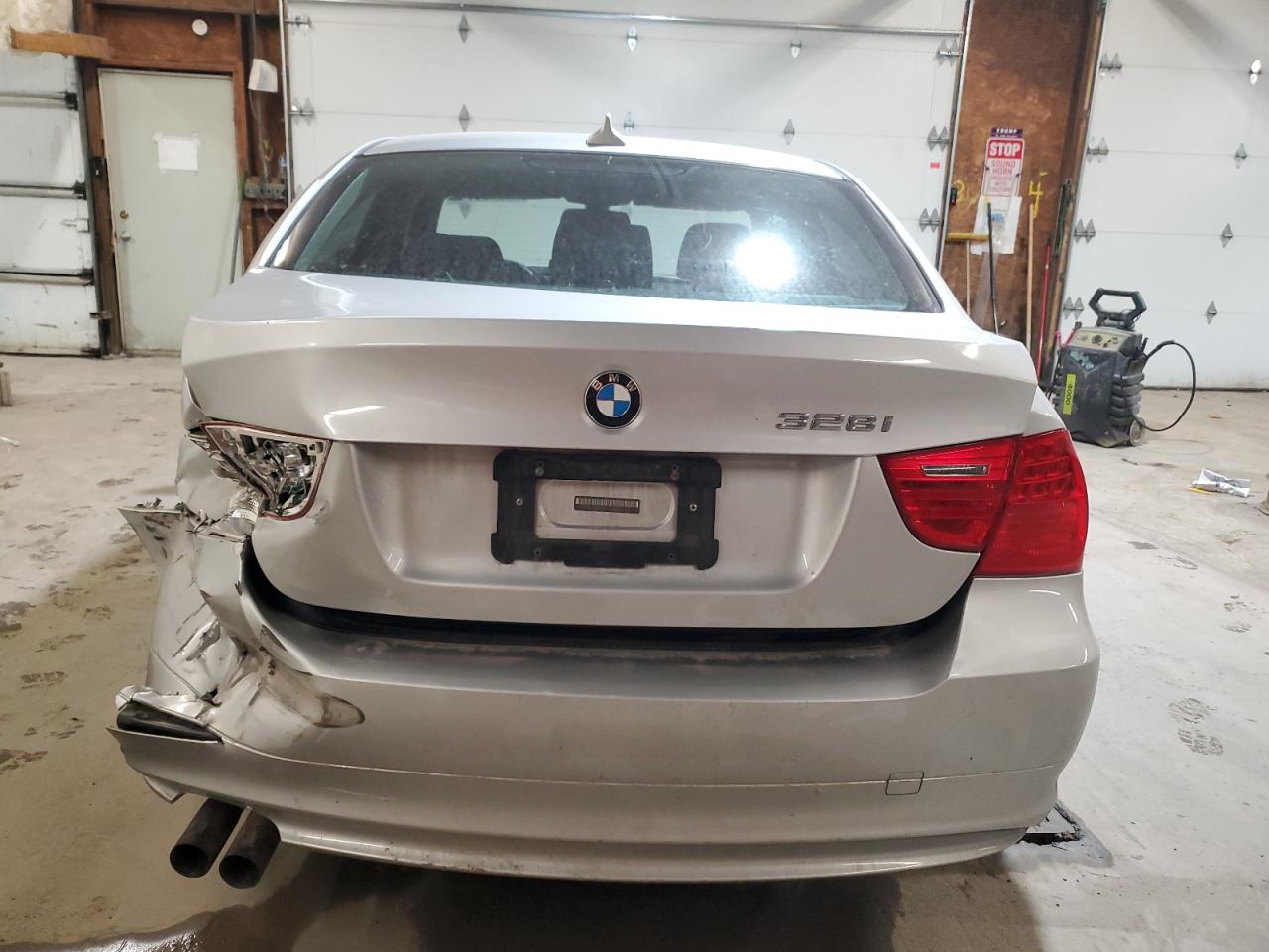 Photo 5 VIN: WBAPK5C5XBA655144 - BMW 3ER 