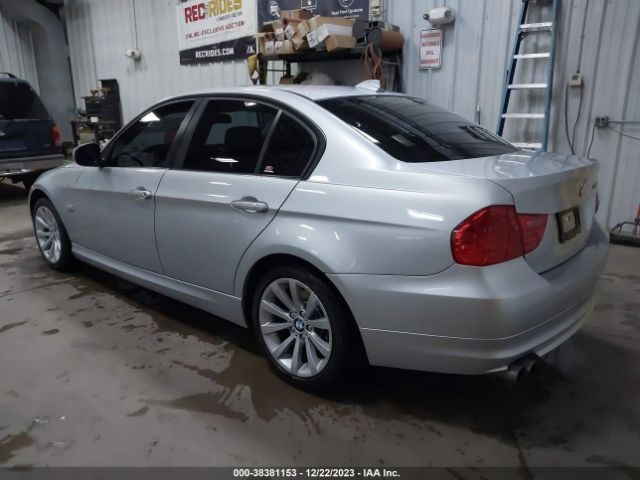 Photo 2 VIN: WBAPK5C5XBF123332 - BMW 328I 