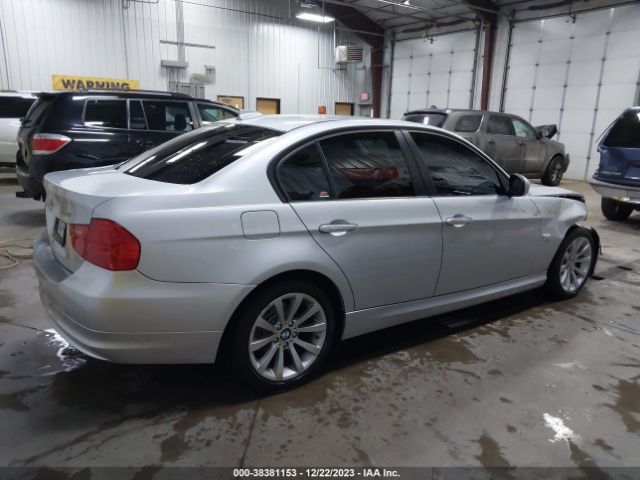 Photo 3 VIN: WBAPK5C5XBF123332 - BMW 328I 