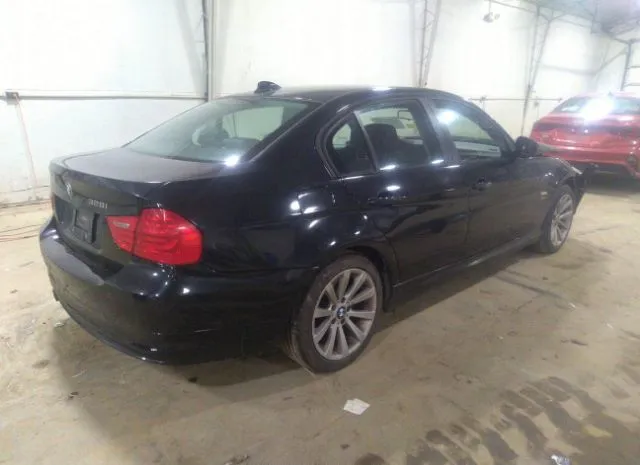 Photo 3 VIN: WBAPK5C5XBF124531 - BMW 3 SERIES 