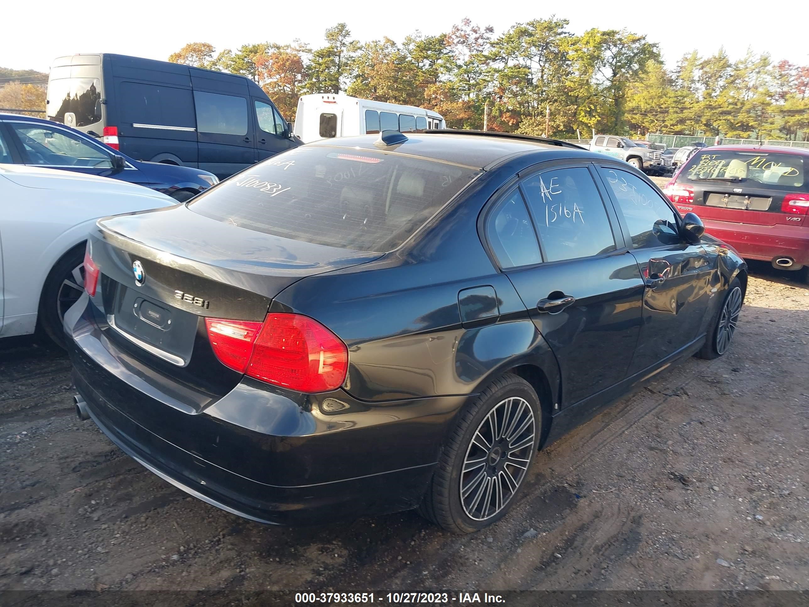 Photo 3 VIN: WBAPK5C5XBF127512 - BMW 3ER 