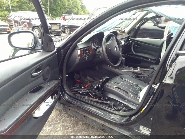 Photo 4 VIN: WBAPK5G50BNN25568 - BMW 3 