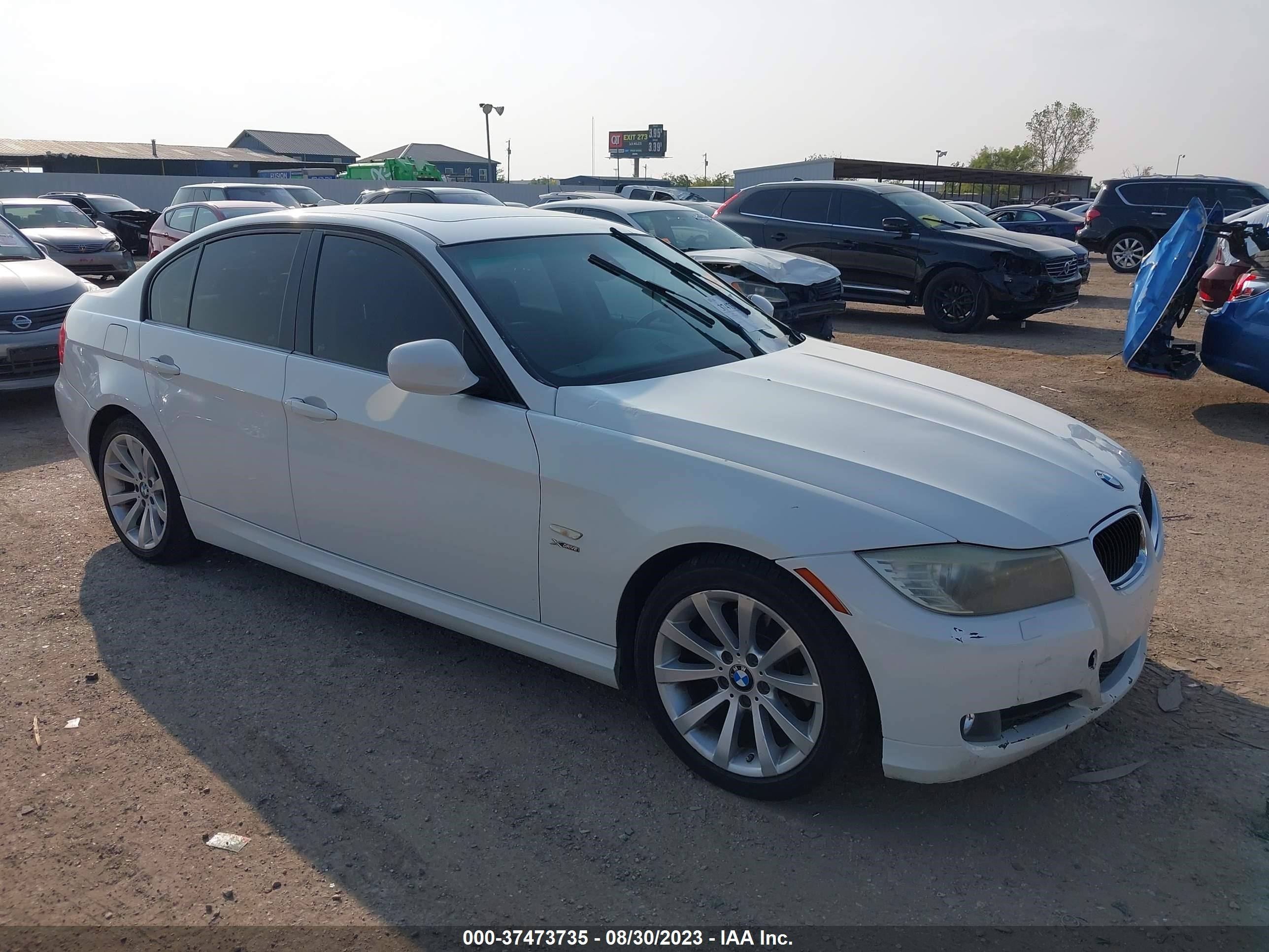 Photo 0 VIN: WBAPK5G50BNN27630 - BMW 3ER 