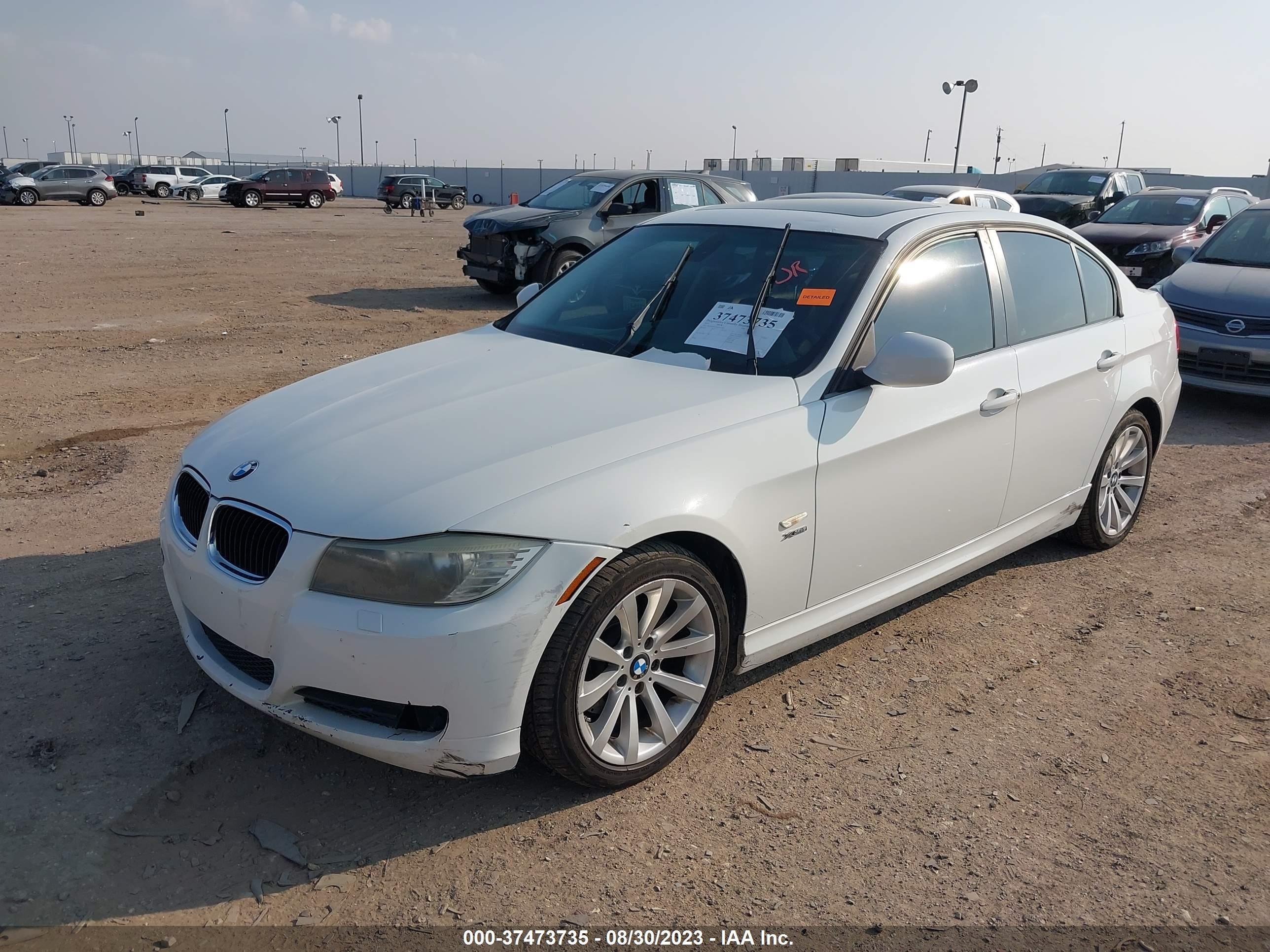 Photo 1 VIN: WBAPK5G50BNN27630 - BMW 3ER 