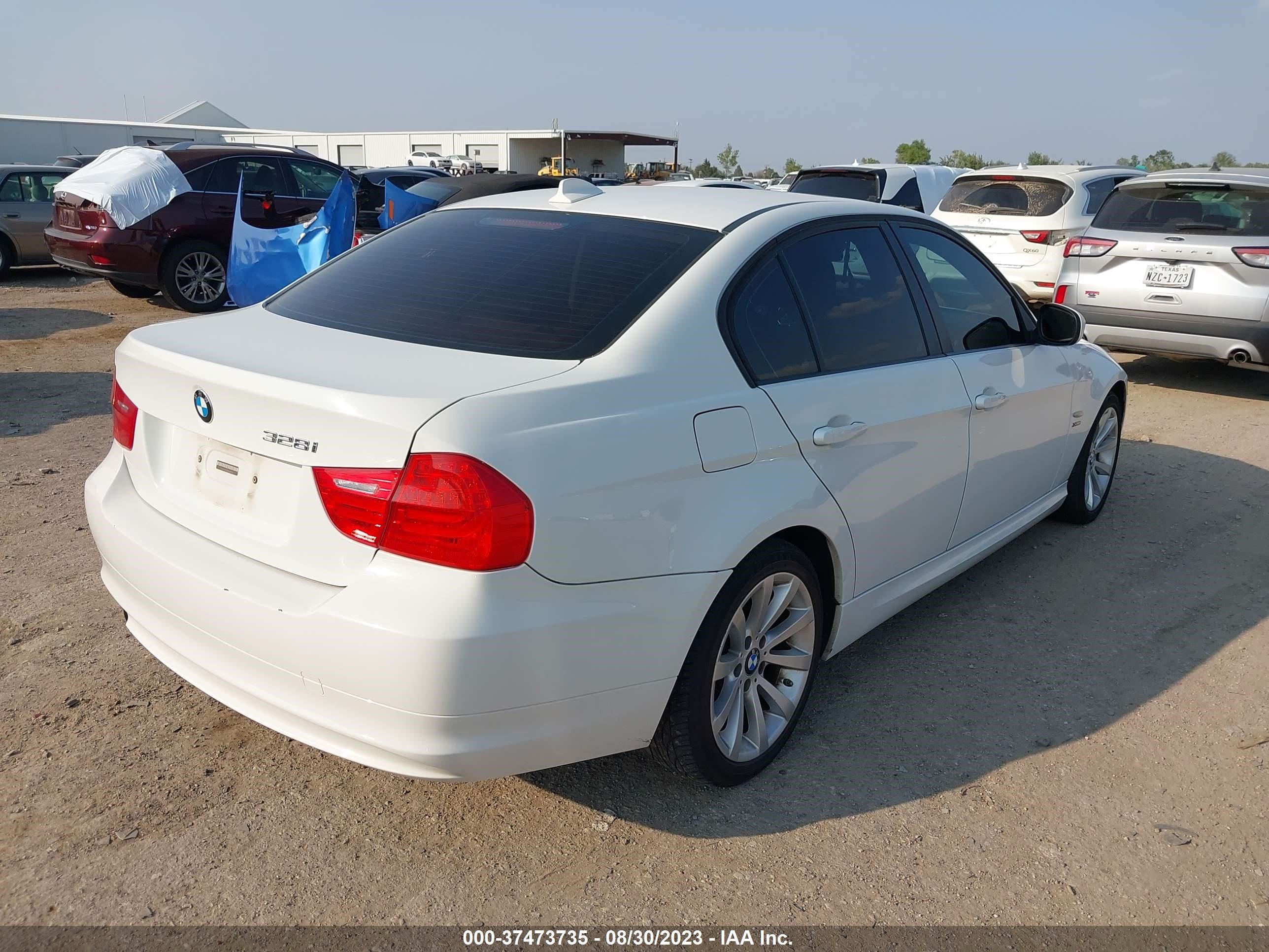 Photo 3 VIN: WBAPK5G50BNN27630 - BMW 3ER 