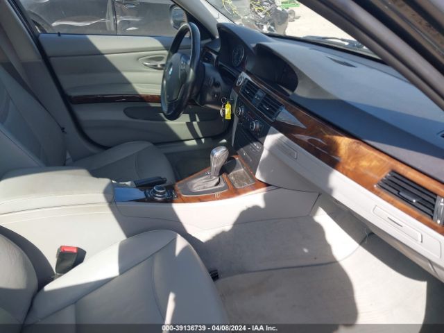 Photo 4 VIN: WBAPK5G50BNN30012 - BMW 328I 