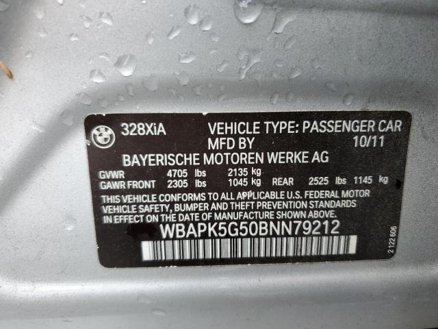 Photo 11 VIN: WBAPK5G50BNN79212 - BMW 3 SERIES 