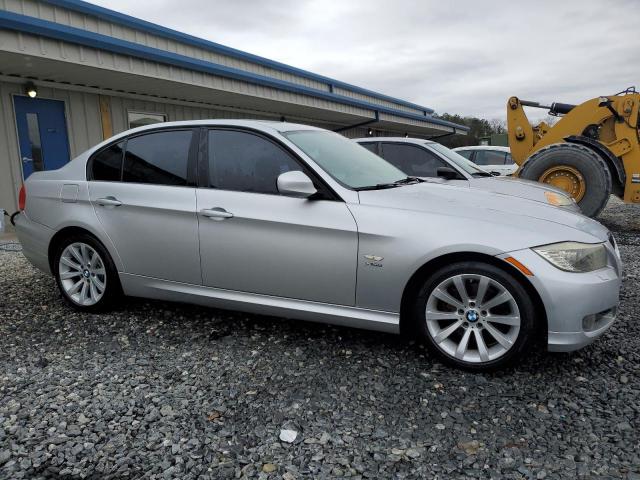 Photo 3 VIN: WBAPK5G50BNN79212 - BMW 3 SERIES 