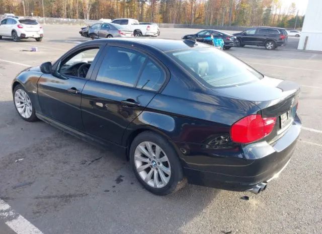 Photo 2 VIN: WBAPK5G51BNN79316 - BMW 3 SERIES 