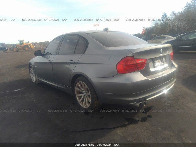 Photo 2 VIN: WBAPK5G52BNN25670 - BMW 3 