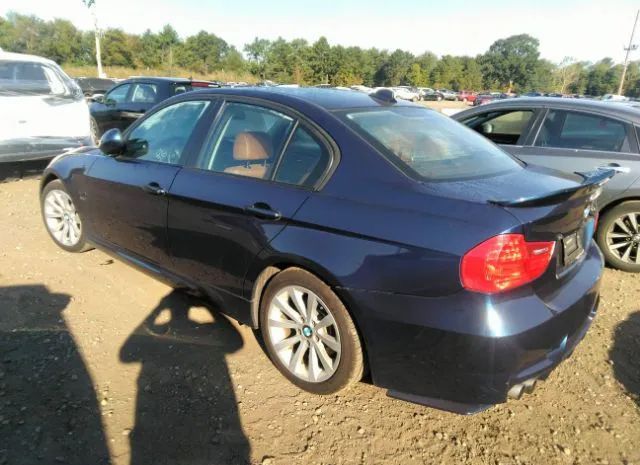 Photo 2 VIN: WBAPK5G52BNN27600 - BMW 3 SERIES 