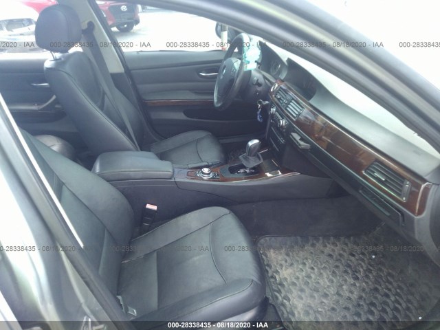 Photo 4 VIN: WBAPK5G52BNN28567 - BMW 3 