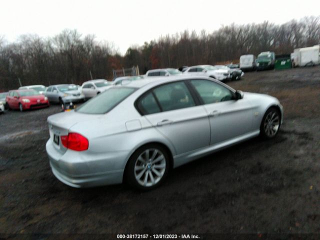 Photo 3 VIN: WBAPK5G52BNN29198 - BMW 328I 