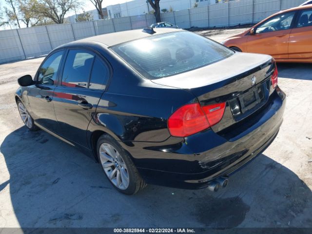 Photo 2 VIN: WBAPK5G52BNN79342 - BMW 328I 