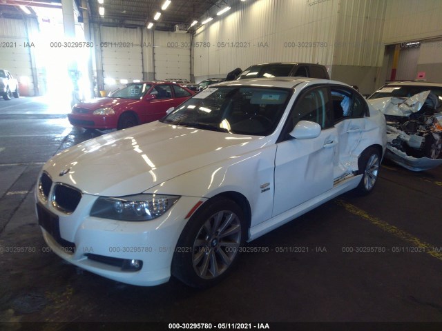 Photo 1 VIN: WBAPK5G52BNN80636 - BMW 3 