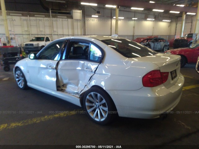 Photo 2 VIN: WBAPK5G52BNN80636 - BMW 3 