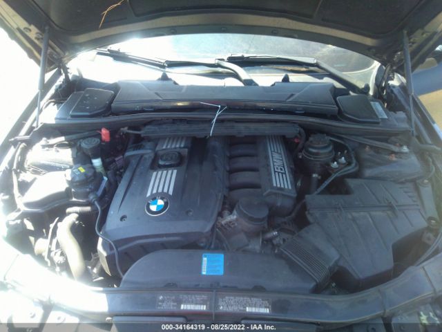 Photo 9 VIN: WBAPK5G54BNN28750 - BMW 3 SERIES 