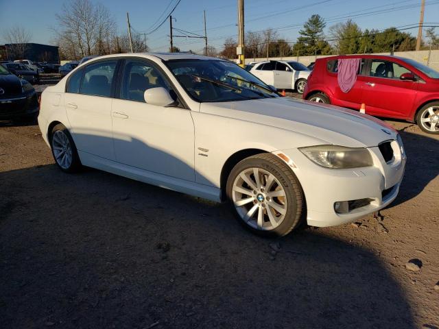 Photo 3 VIN: WBAPK5G55BNN82218 - BMW 3 SERIES 