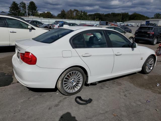 Photo 2 VIN: WBAPK5G58BNN79281 - BMW 3 SERIES 