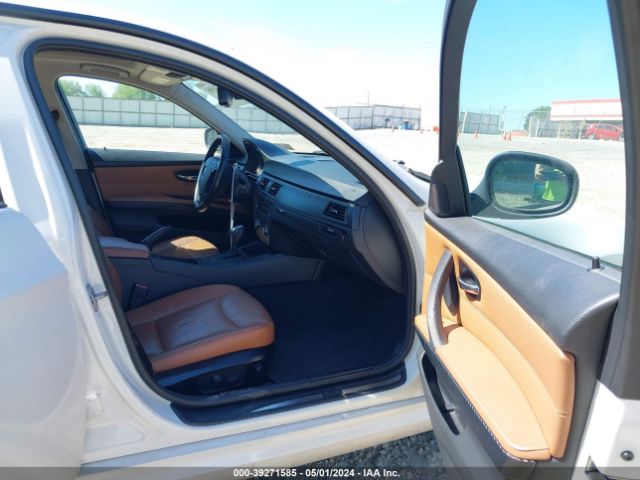 Photo 4 VIN: WBAPK5G59BNN26461 - BMW 328I 