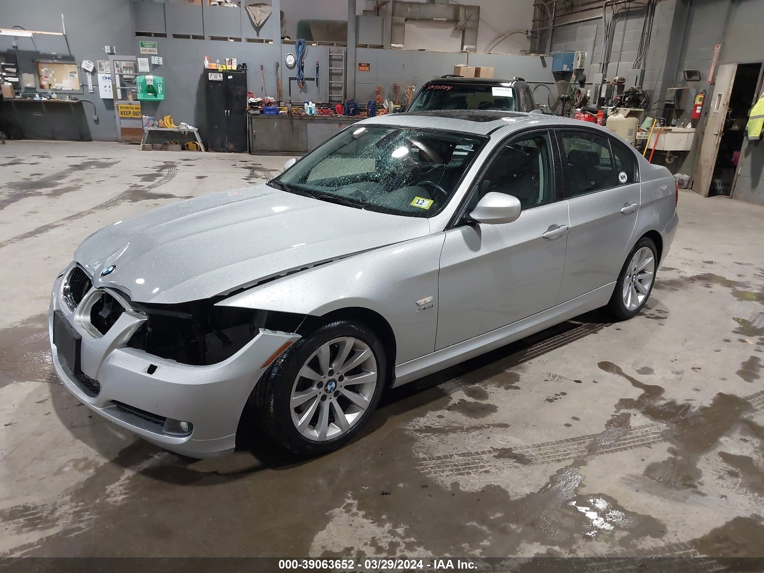 Photo 1 VIN: WBAPK5G59BNN81816 - BMW 3ER 