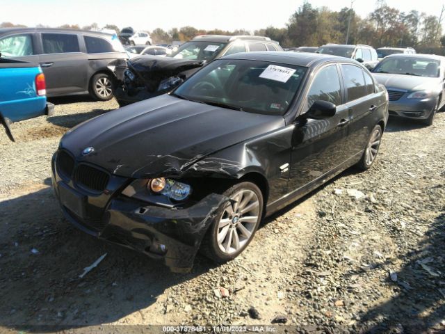 Photo 1 VIN: WBAPK5G5XBNN24332 - BMW 3 SERIES 