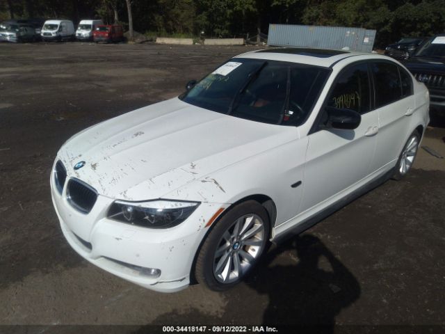 Photo 1 VIN: WBAPK5G5XBNN28929 - BMW 3 SERIES 