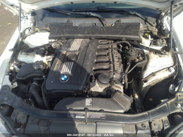 Photo 9 VIN: WBAPK5G5XBNN28929 - BMW 3 SERIES 