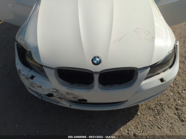 Photo 5 VIN: WBAPK5G5XBNN29353 - BMW 3 SERIES 