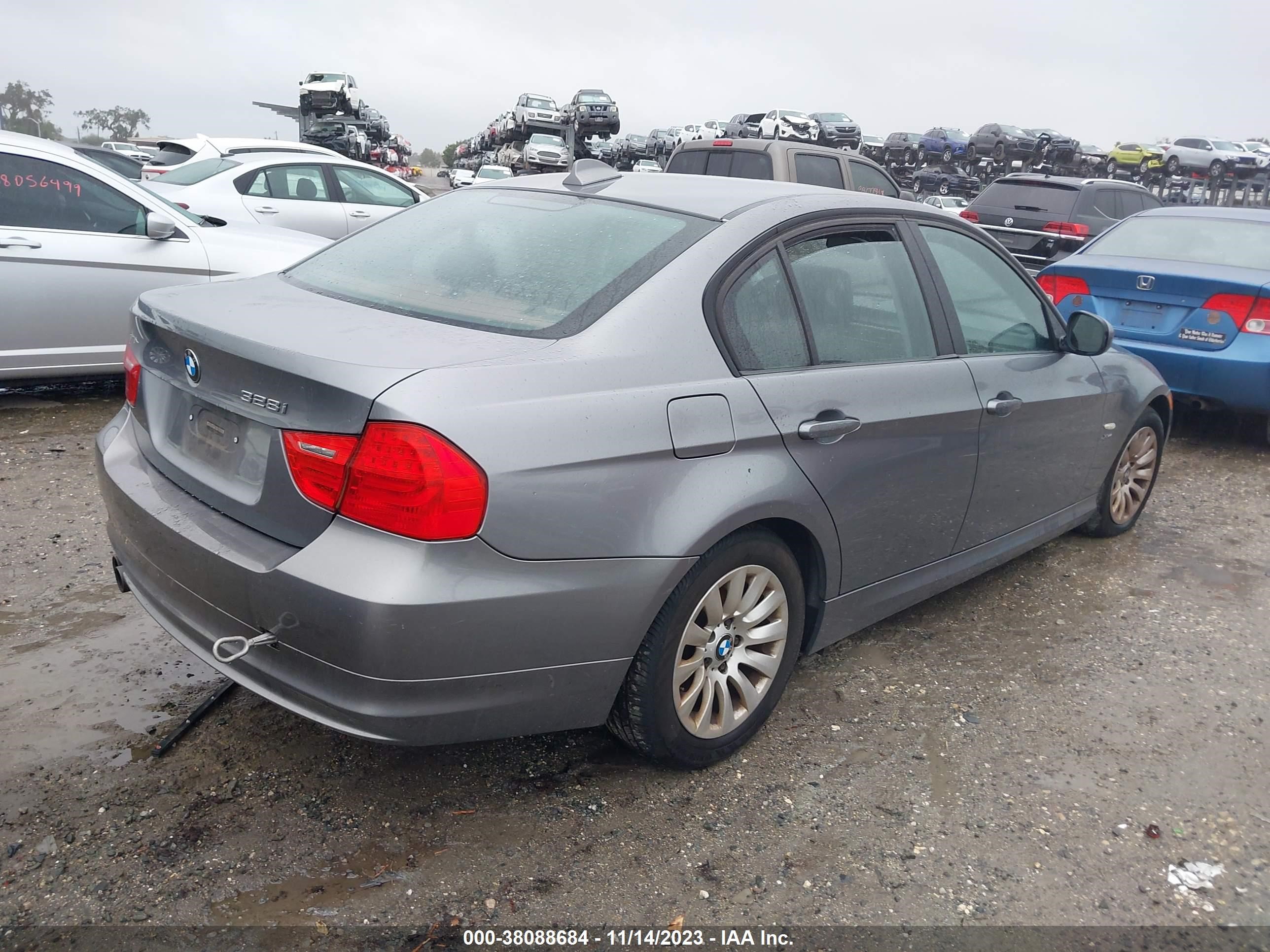 Photo 3 VIN: WBAPK73569A452757 - BMW 3ER 