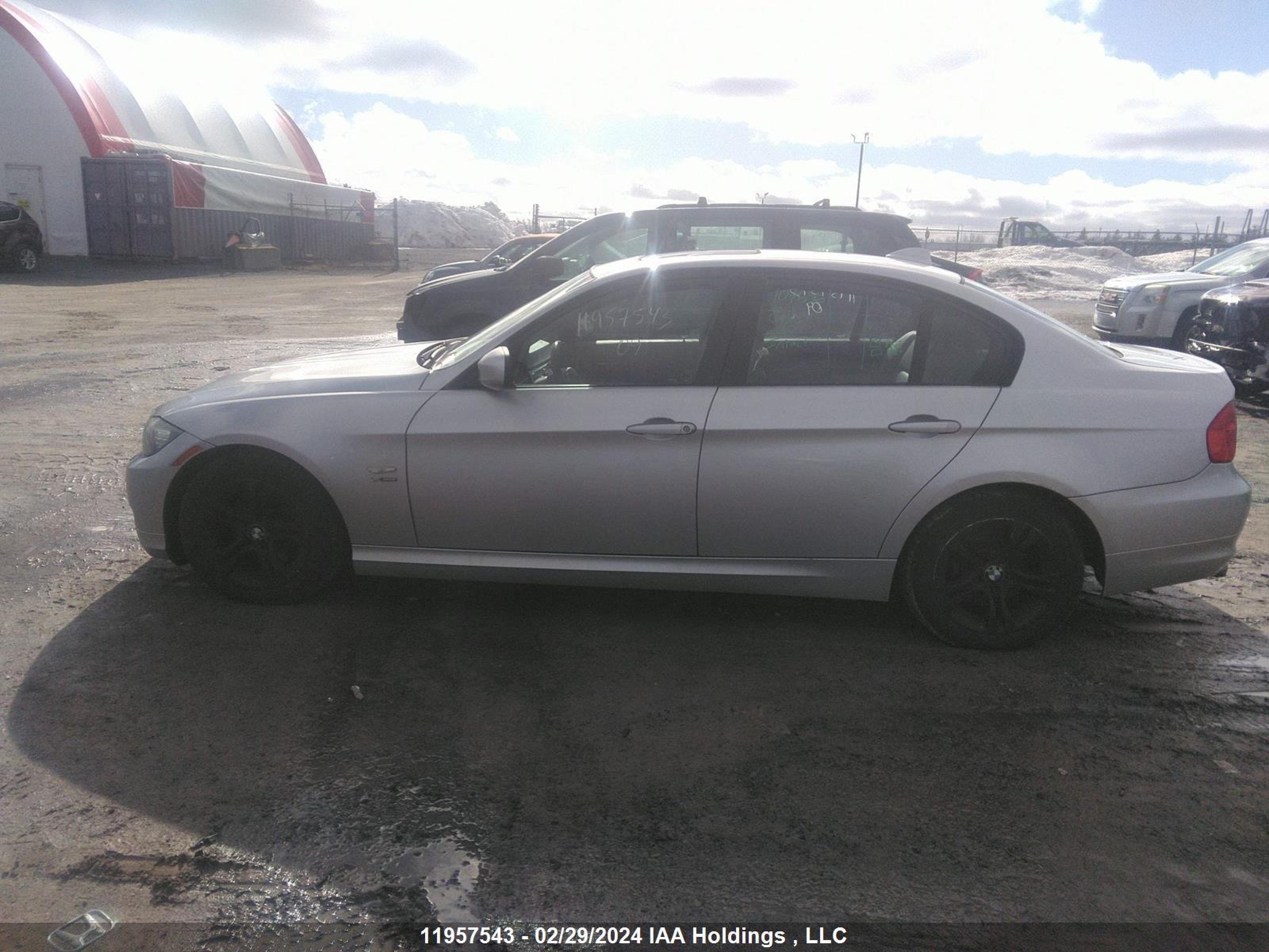 Photo 14 VIN: WBAPK73589A464845 - BMW 3ER 