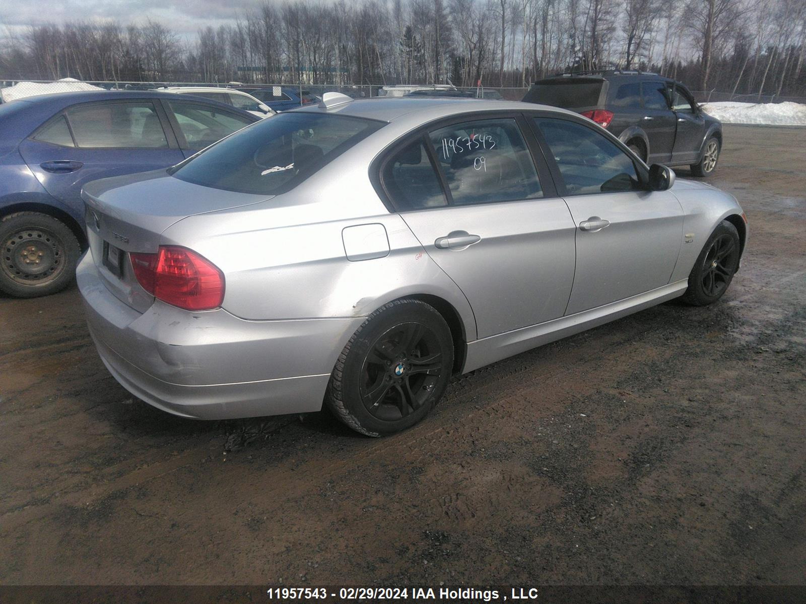 Photo 3 VIN: WBAPK73589A464845 - BMW 3ER 