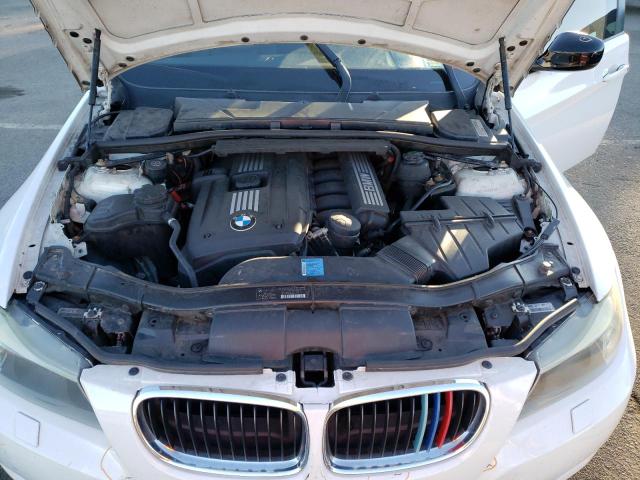 Photo 10 VIN: WBAPK735X9A452650 - BMW 3 SERIES 