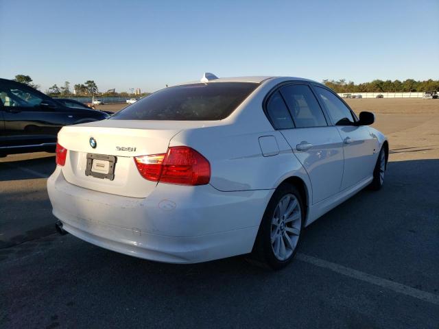 Photo 2 VIN: WBAPK735X9A452650 - BMW 3 SERIES 