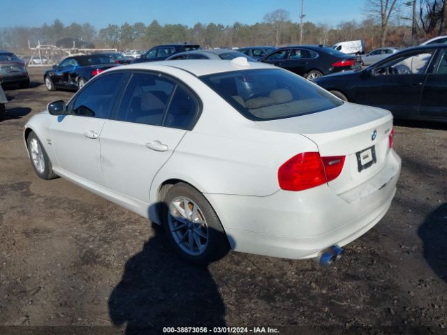 Photo 2 VIN: WBAPK7C50AA459966 - BMW 328I 