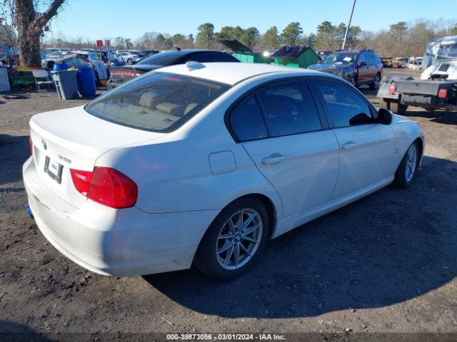 Photo 3 VIN: WBAPK7C50AA459966 - BMW 328I 