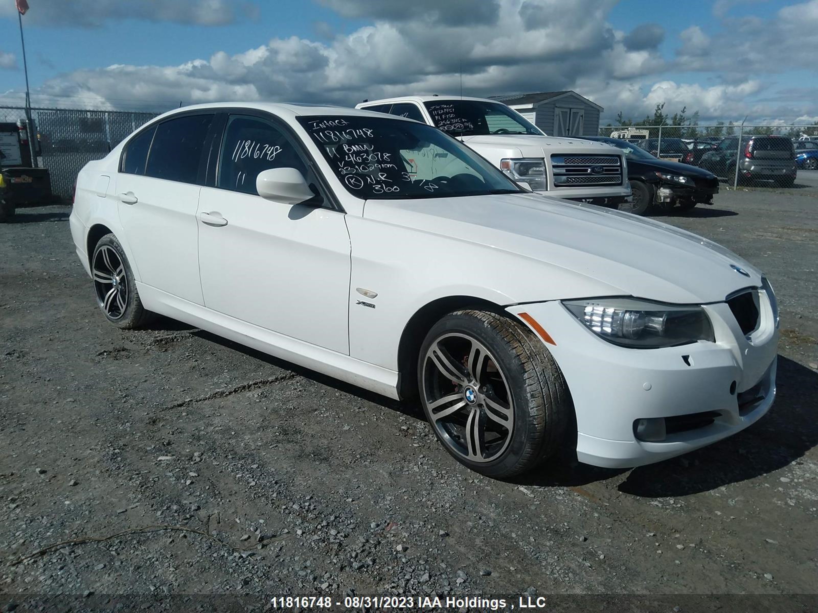 Photo 0 VIN: WBAPK7C50BA463078 - BMW 3ER 