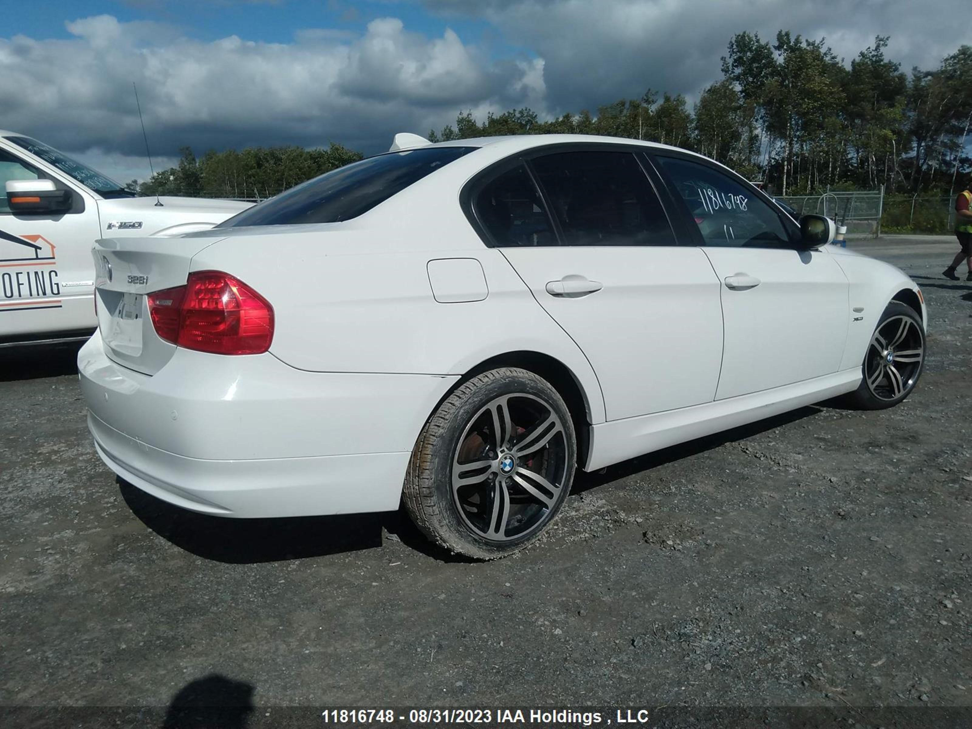 Photo 3 VIN: WBAPK7C50BA463078 - BMW 3ER 