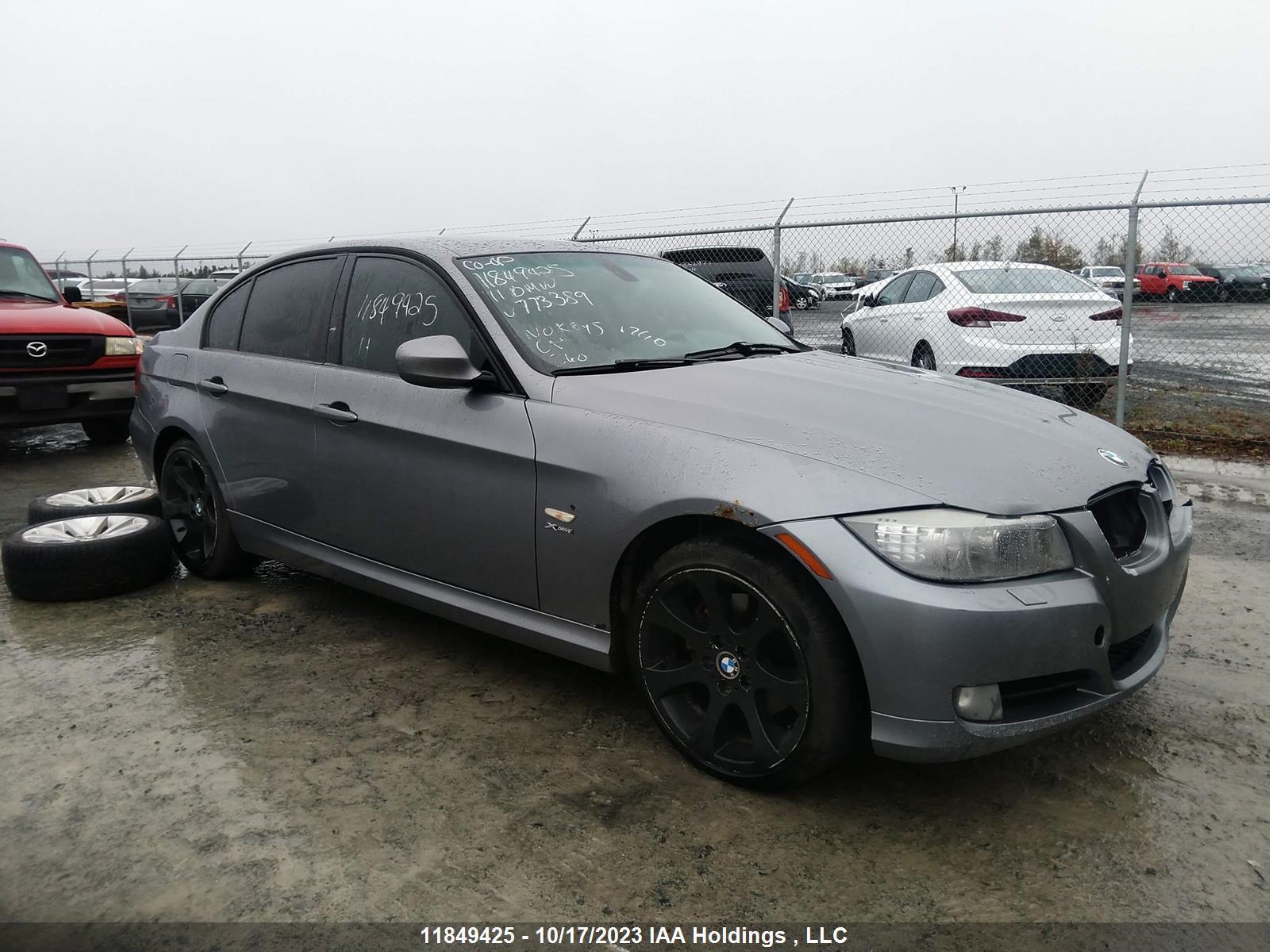 Photo 0 VIN: WBAPK7C50BA773389 - BMW 3ER 